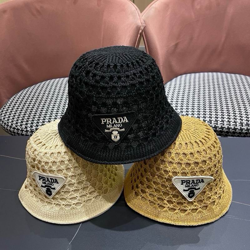Prada hat 082902